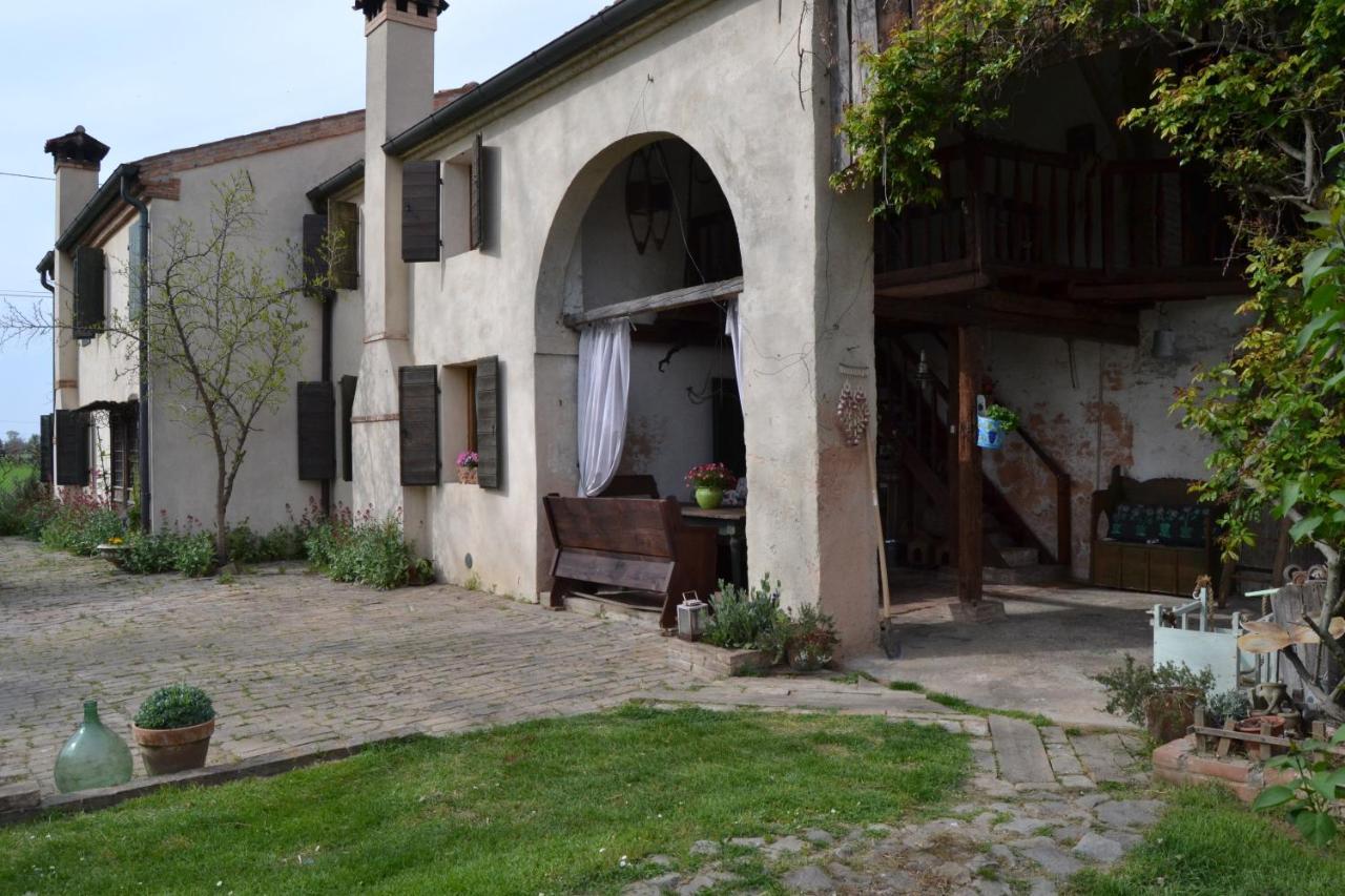 Bed and Breakfast Regina Sconta Villa Estense Exterior foto